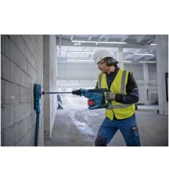 Bosch Akku-Bohrhammer BITURBO Mit SDS Max GBH 18V-40 C, 2 Akku ProCORE18V 5.5Ah 26 Bosch Akku-Bohrhammer BITURBO Mit SDS Max GBH 18V-40 C, 2 Akku ProCORE18V 5.5Ah -Fachgeschäft für Elektrowerkzeuge akku bohrhammer 1342068 czm 1