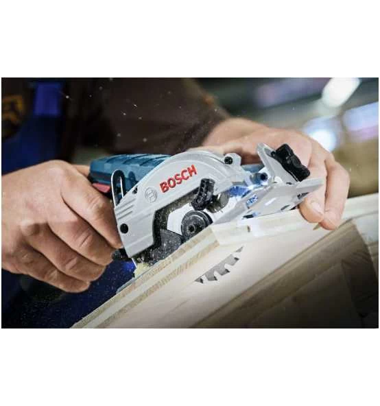 Bosch Akku-Kreissäge GKS 12V-26, Mit 2 X 3,0 Ah Li-Ion Akku, L-BOXX, Zubehör 6 Bosch Akku-Kreissäge GKS 12V-26, Mit 2 X 3,0 Ah Li-Ion Akku, L-BOXX, Zubehör – Bild 4