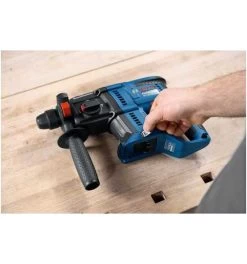 Bosch Service-Box ID Label Large 100 -Fachgeschäft für Elektrowerkzeuge bosch 1419914 czm