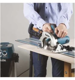 Makita Handkreissäge 1.050 W, 54,5 Mm, 5.200 Min 17 Makita Handkreissäge 1.050 W, 54,5 Mm, 5.200 Min -Fachgeschäft für Elektrowerkzeuge elektro handkreissaege 1468488 czm