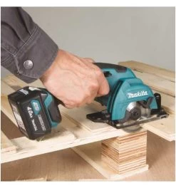 Makita Akku-Handkreissäge 12V Max., 25,5 Mm, 1.500 Min 26 Makita Akku-Handkreissäge 12V Max., 25,5 Mm, 1.500 Min -Fachgeschäft für Elektrowerkzeuge makita akku handkreissaege 1468482 czm