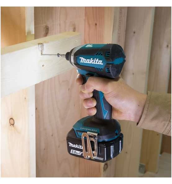 Makita Akku-Schlagschrauber 18V, 1/4", 170 Nm, 0-3.400 Min (ohne Akku, Ohne Ladegerät) 7 Makita Akku-Schlagschrauber 18V, 1/4", 170 Nm, 0-3.400 Min (ohne Akku, Ohne Ladegerät) – Bild 5