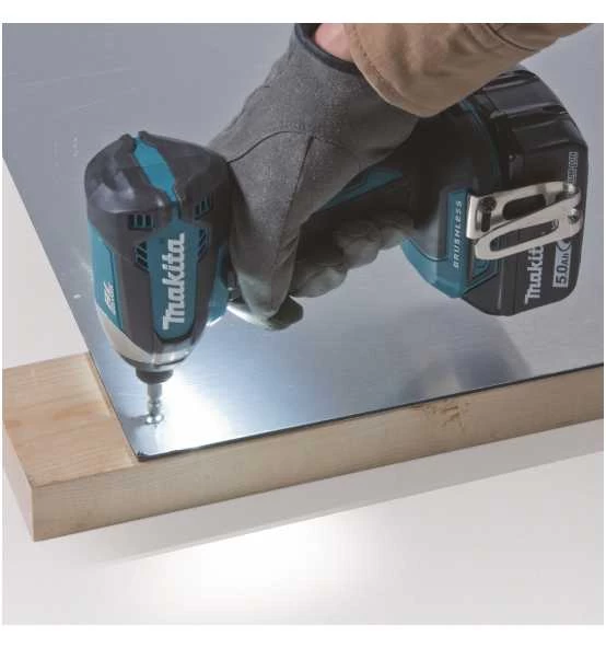 Makita Akku-Schlagschrauber 18V, 1/4", 170 Nm, 0-3.400 Min (ohne Akku, Ohne Ladegerät) 8 Makita Akku-Schlagschrauber 18V, 1/4", 170 Nm, 0-3.400 Min (ohne Akku, Ohne Ladegerät) – Bild 6